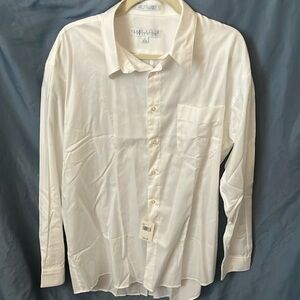 Perry Ellis Portfolio: White long sleeve button down shirt- 100% cotton- 17